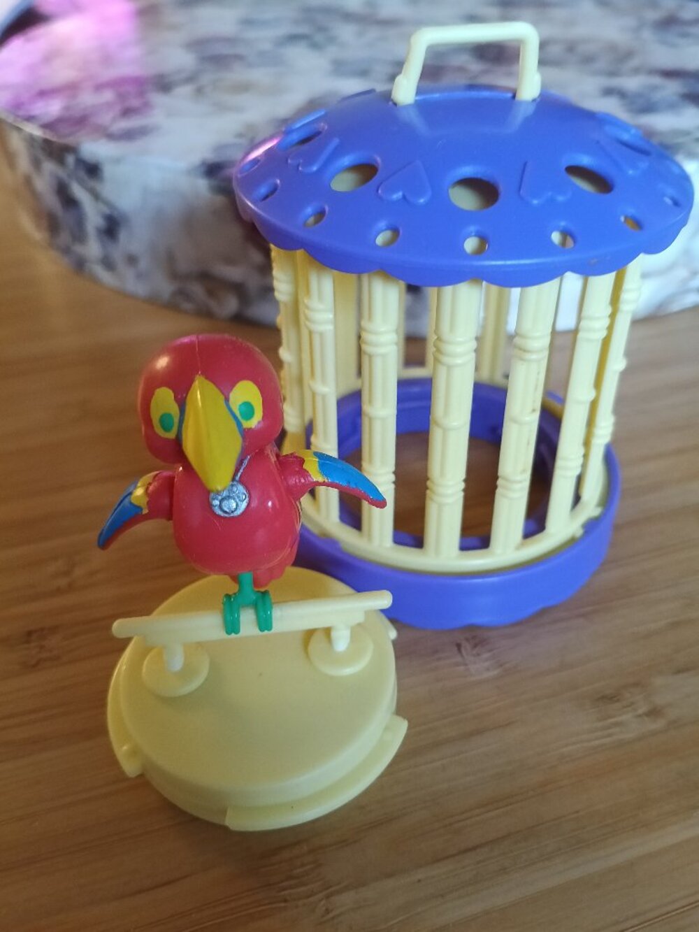 Kenner 90s Littlest Pet Shop Jolly Toucan parrot in cage